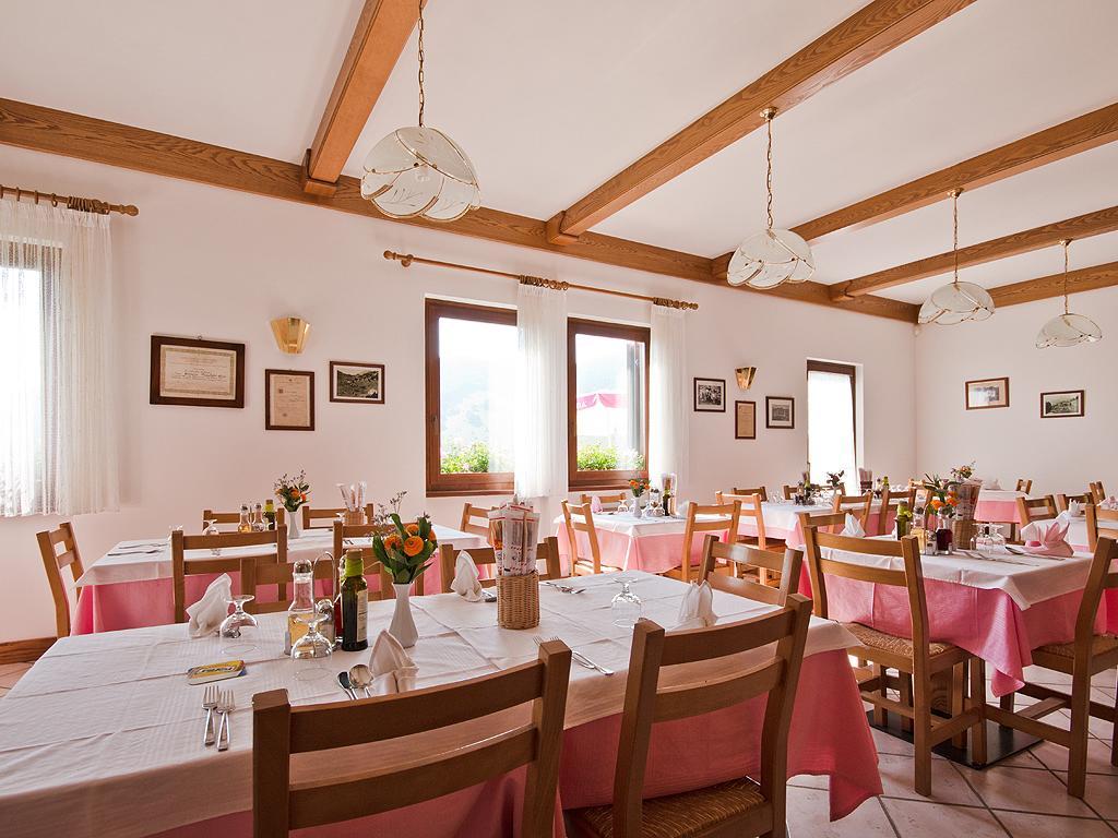 Albergo Alpino Da Tullio Авио Екстериор снимка