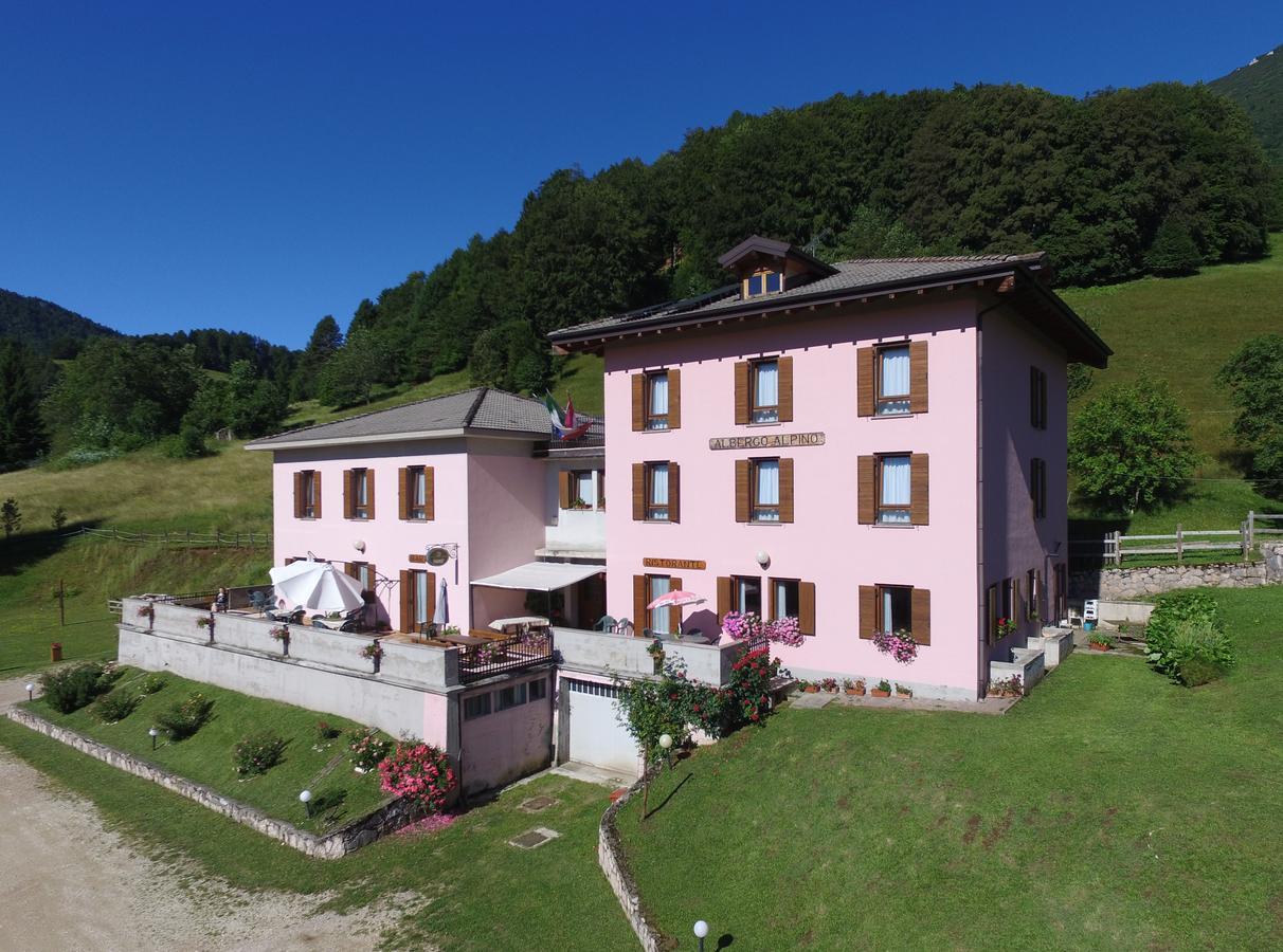 Albergo Alpino Da Tullio Авио Екстериор снимка